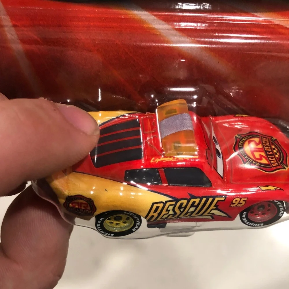 Mattel Disney Pixar Car Lighting McQueen Rescue Car